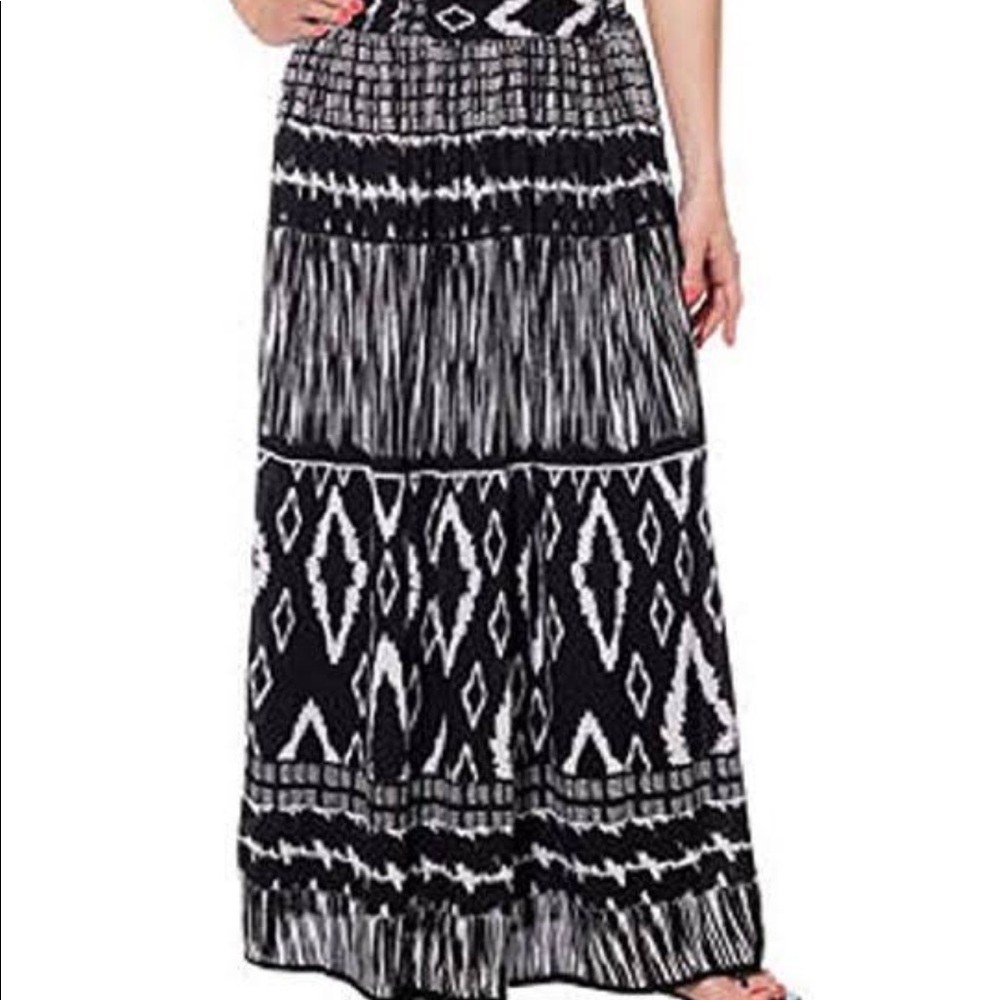 White House| Black Market Maxi Skirt